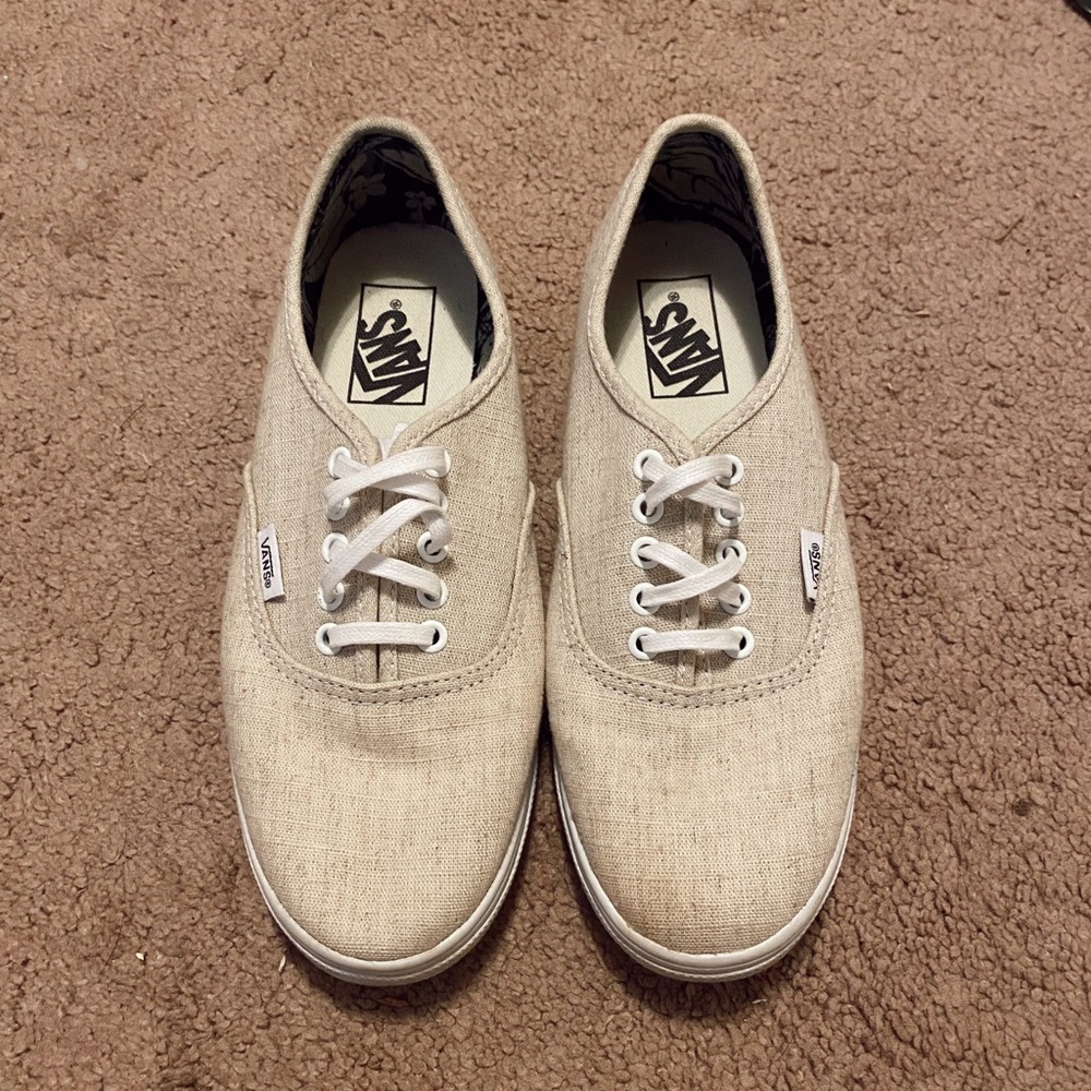 women’s vans shoes